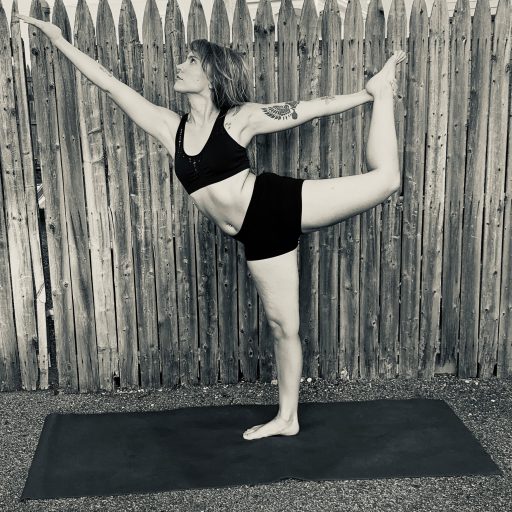 cropped-yoga1-1.jpg